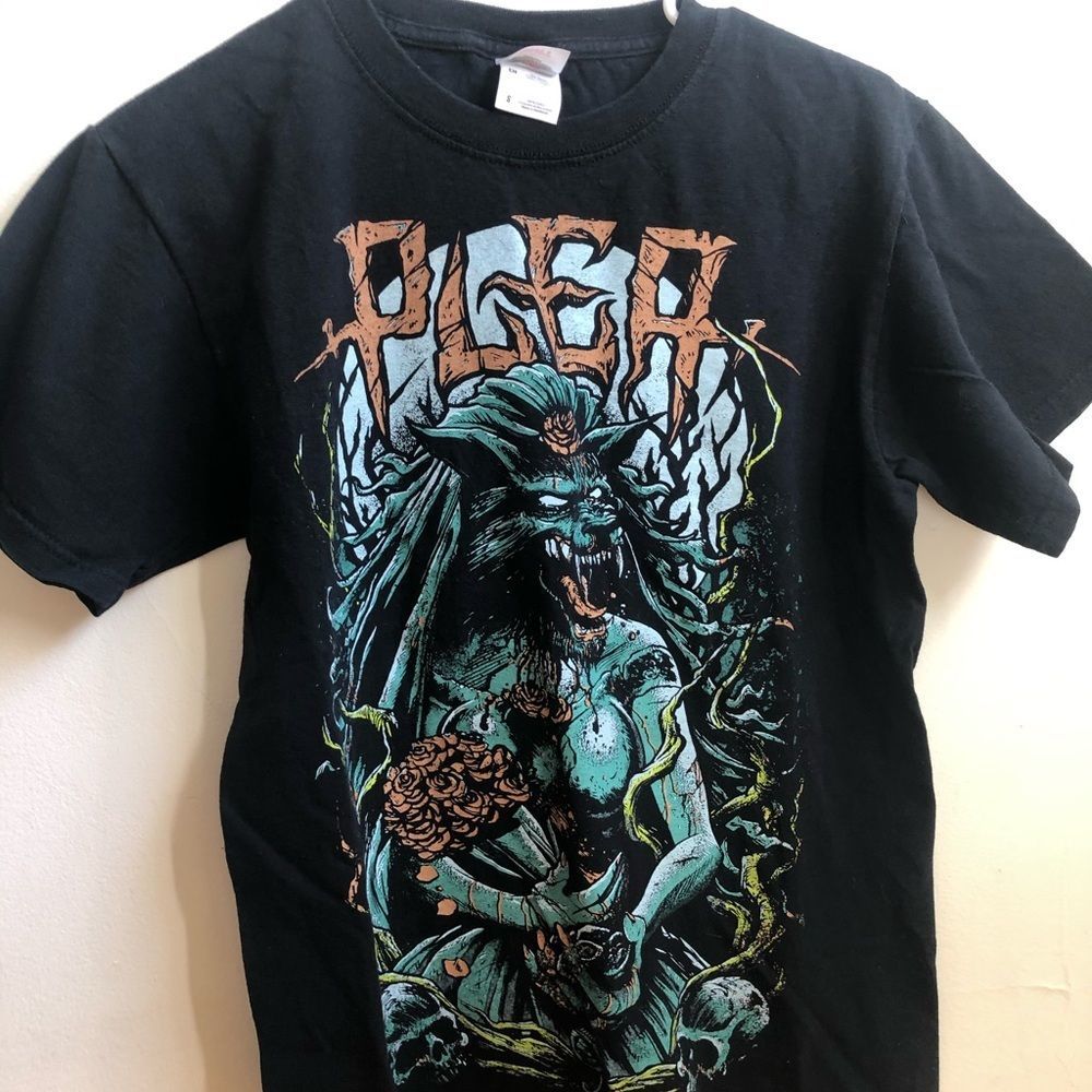 “Plea” graphic tee shirt